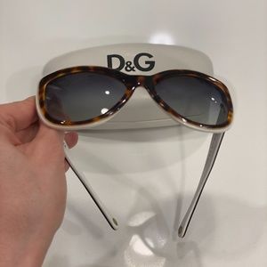 DG Dolce & Gabbana leopard sunglasses